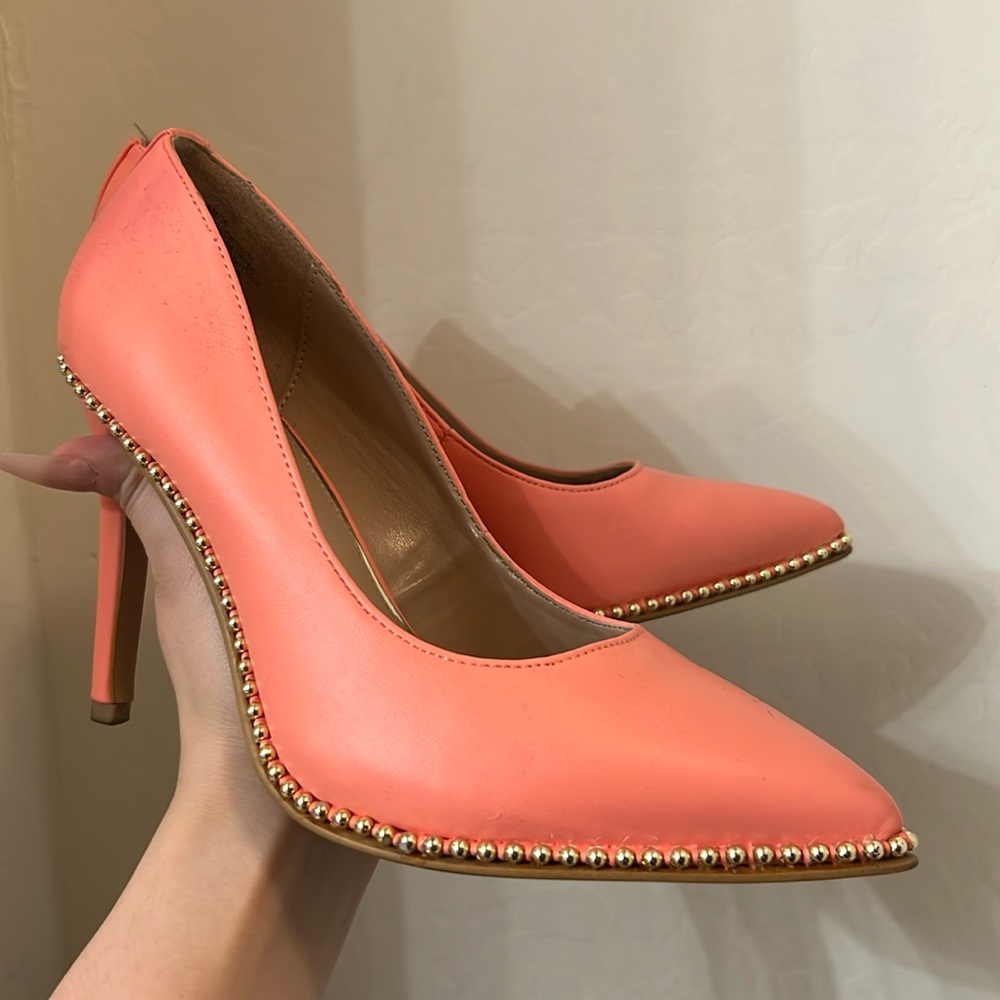 Bcbg heels size 6 🧡